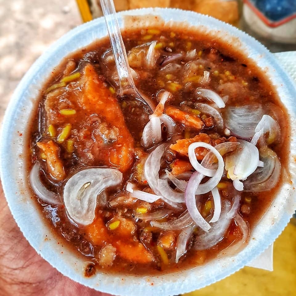 Multani Moth Kachori: Street food of Delhi