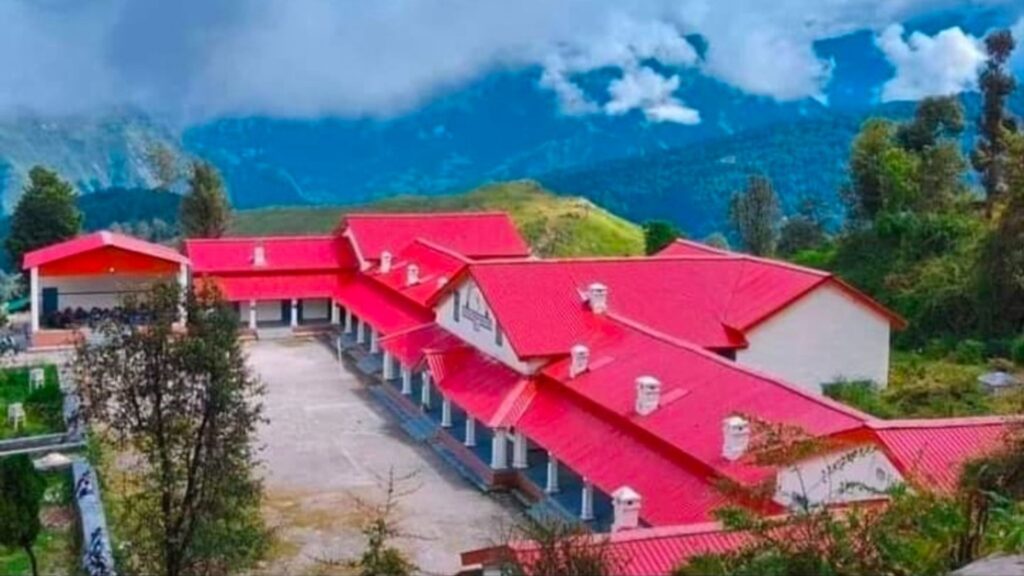 School in Munsiyari